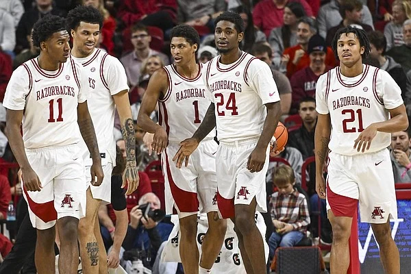 Arkansas basketball looking to build consistency with road game at Oklahoma