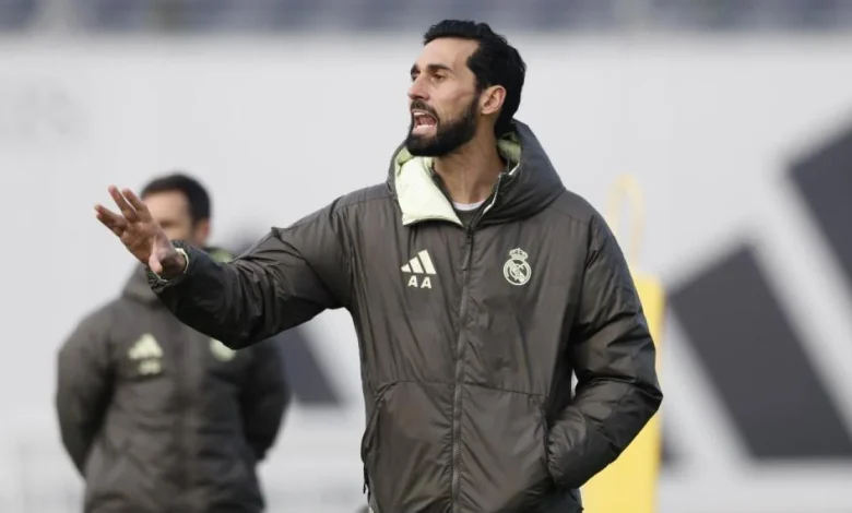 Arranca la Era Arbeloa: 4-3-3... y todo pasa por "el mejor '6' de España"