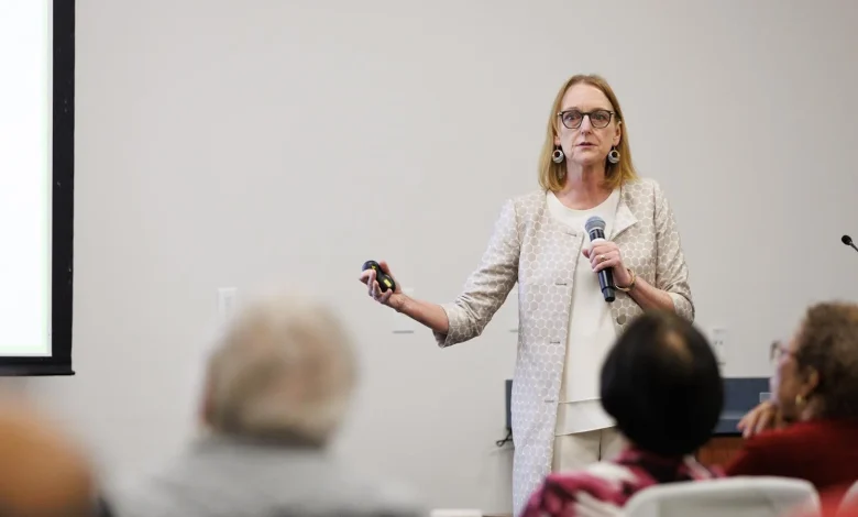 As UF enforces neutrality policy, retired faculty question limits on speech