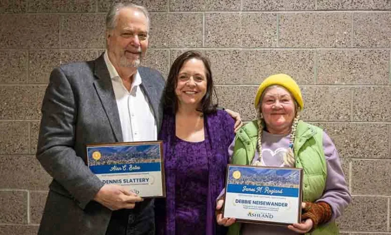 Ashland mayor highlights city accomplishments, honors two local volunteers at town hall