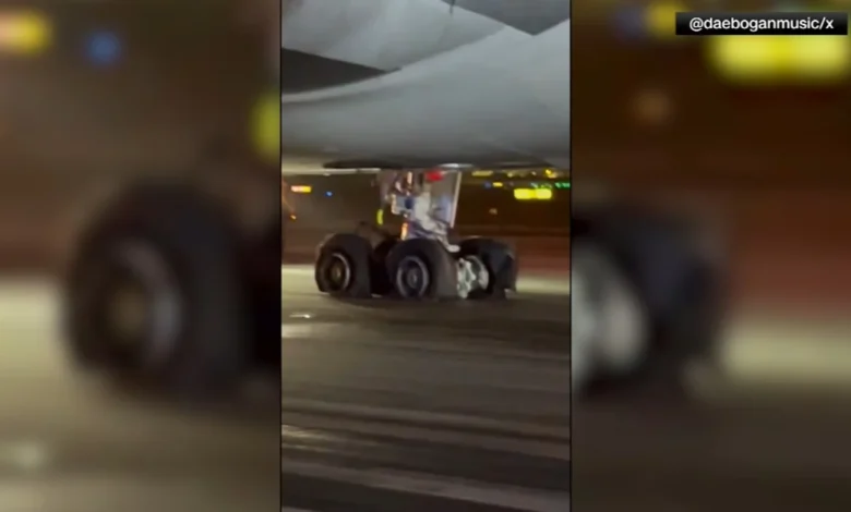 Atlanta, Georgia airport news: Passengers recount terrifying moment plane tires blow out during landing