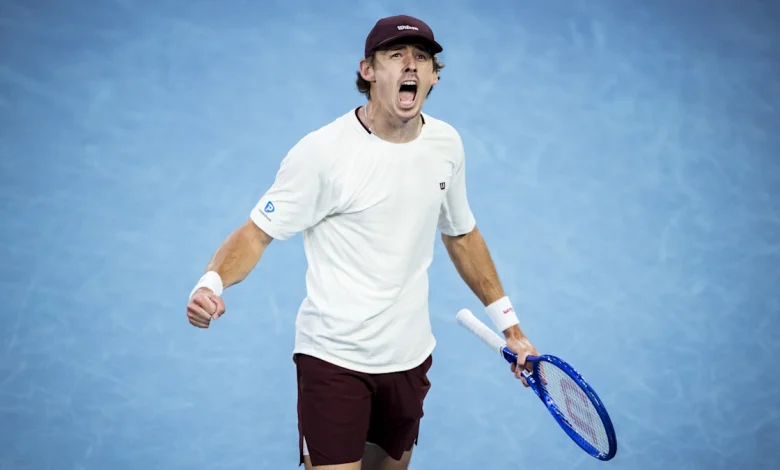 Australian Open day six LIVE: 'Unnecessary' scenes as star booed off court after win, twerks in front of fans; Tournament makes big change ahead of scorching day