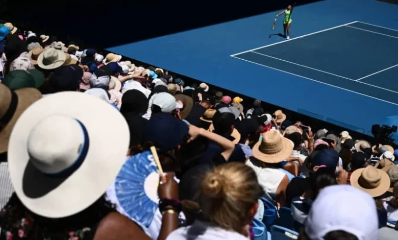 Ball Kid Comes to Jasmine Paolini’s Rescue After Unexpected Interruption During Australian Open Clash