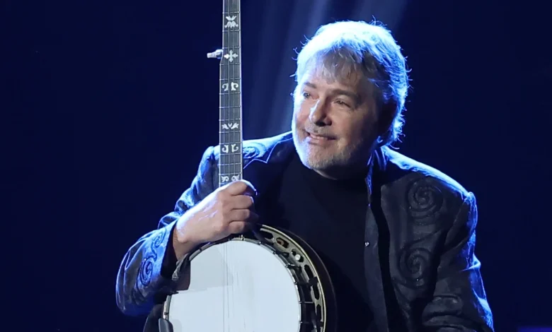 Béla Fleck cancels Kennedy Center appearance, says it's become 'charged and political' : NPR