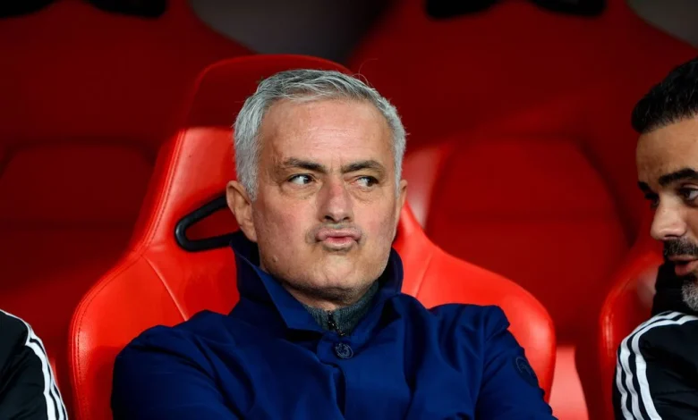 Benfica: Mourinho explica onze e estratégia