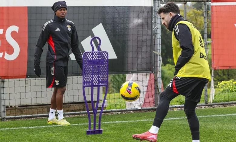 Benfica a ver Estrela: o onze provável de José Mourinho
