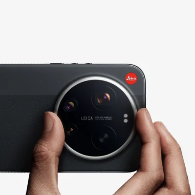 Better UX for Photographers: A Smartphone with a Tactile Dial for the Camera
