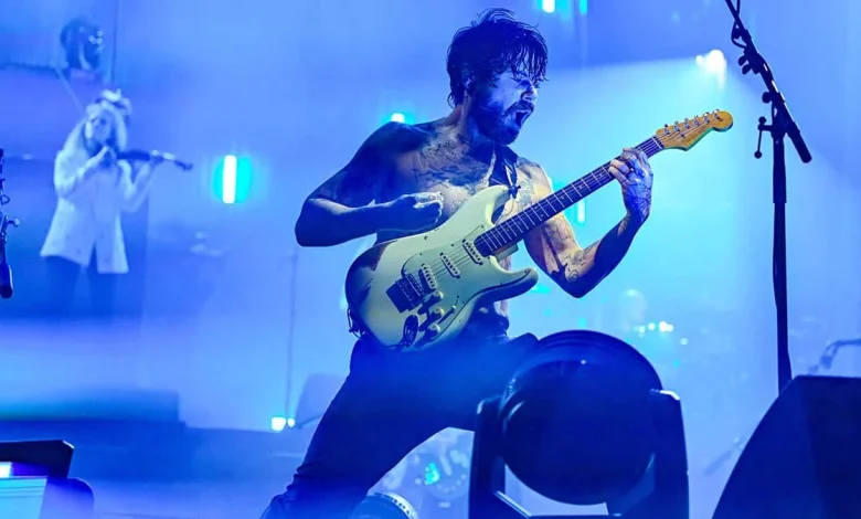 Biffy Clyro rock on in the face of adversity at The O2