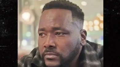 'Blind Side' Actor Quinton Aaron on Life Support, Partially Breathing, Gives 'Thumbs Up'