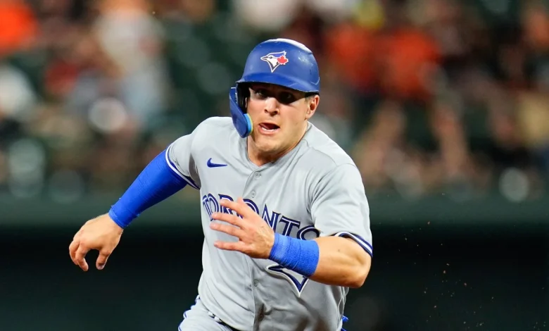 Blue Jays avoid arbitration with Daulton Varsho, Ernie Clement