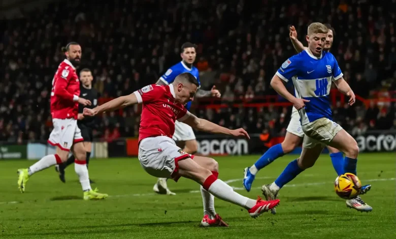 Bradford City Agree Loan Deal For Wrexham Legend