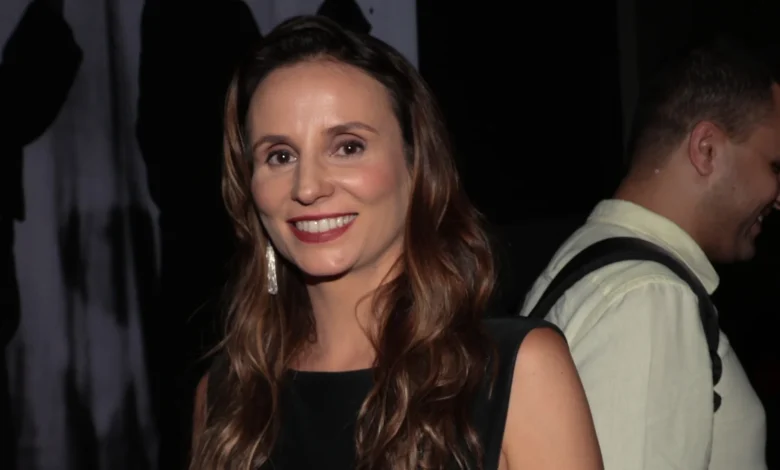 Brasileira Petra Costa é indicada ao BAFTA 2026 em melhor documentário