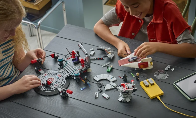 Bring Your Star Wars -Inspired Creations to Life with New LEGO SMART Play