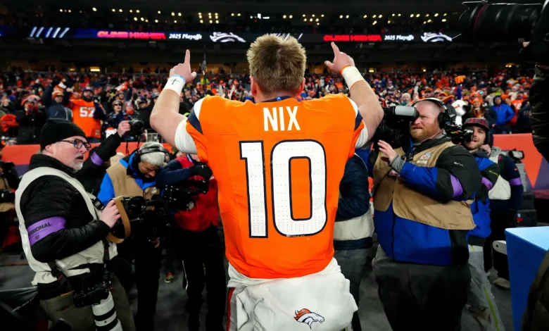 Broncos Sign Veteran Quarterback Before Patriots Game