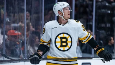 Bruins' Morgan Geekie leaves game vs. Rangers for family matter