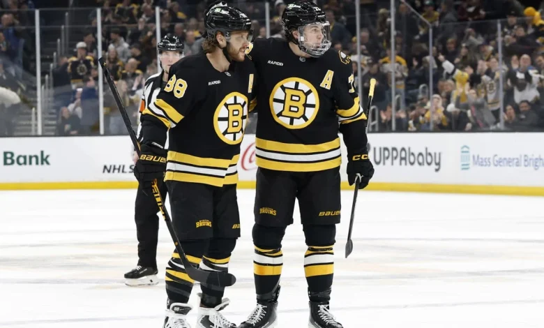 Bruins score 3 in 54 seconds, hold on to defeat Golden Knights