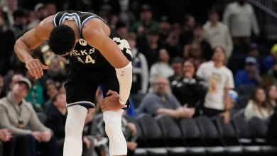 Bucks’ Giannis Antetokounmpo expects to miss extended time after injuring his calf again