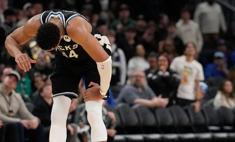 Bucks’ Giannis Antetokounmpo expects to miss extended time after injuring his calf again