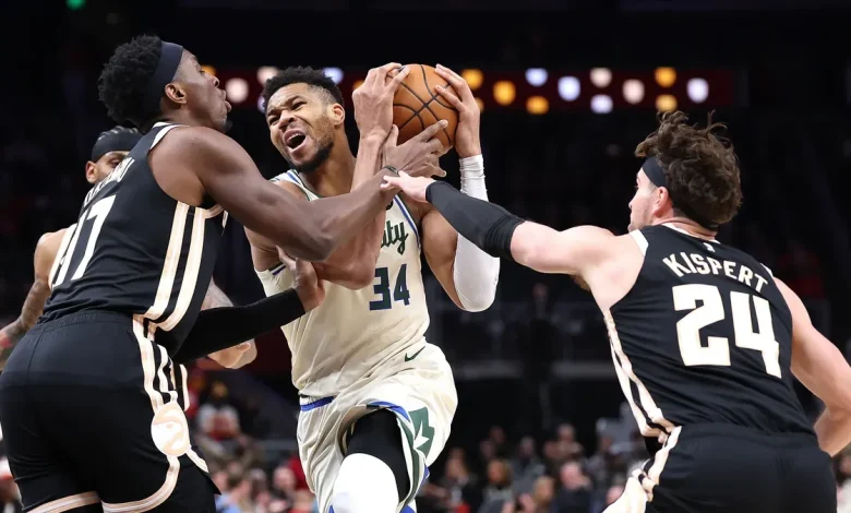 Bucks lead Hawks 80-72 after third quarter