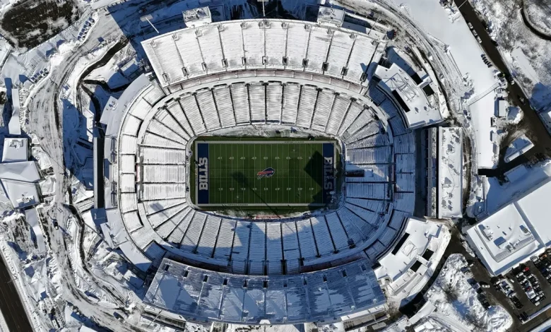 Buffalo Bills stadium farewell game includes former players, fan gifts