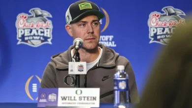 CRAWFORD | The man in 2 huddles: Will Stein calls plays for Oregon while building Kentucky’s future