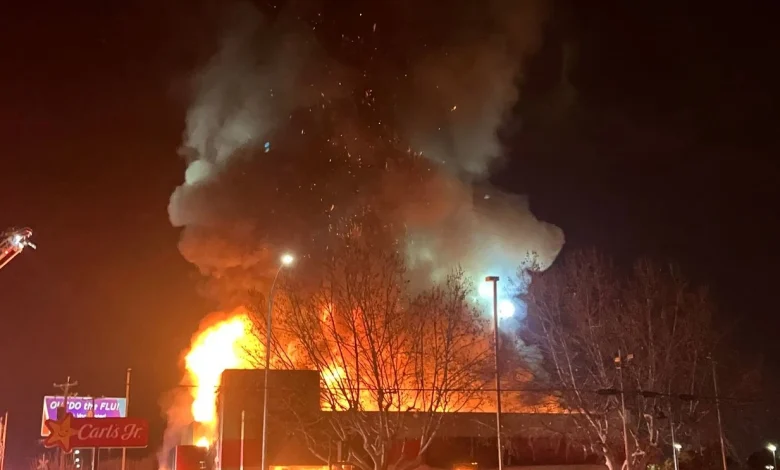 Carl's Jr. catches on fire in central Fresno