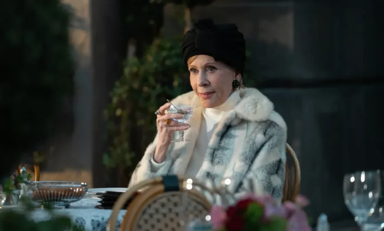 Carol Burnett, Laura Dern on ‘Palm Royale’ Finale Twist and Secret Dinners With the Late Diane Ladd