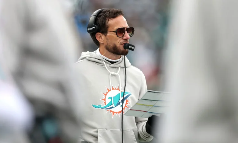 Chargers announce hiring of Mike McDaniel as offensive coordinator