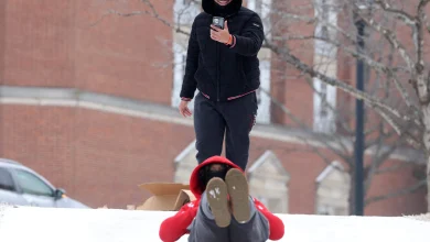 Charlotte-Mecklenburg Schools, other districts closed Monday after winter storm