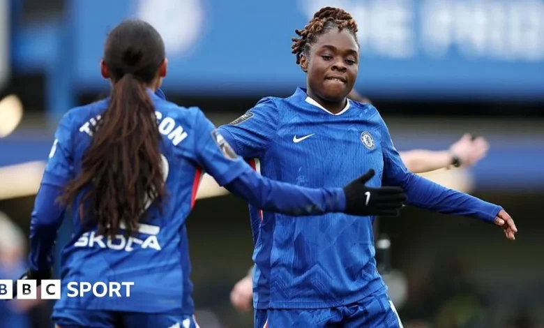 Chelsea keep up title pressure by thrashing West Ham