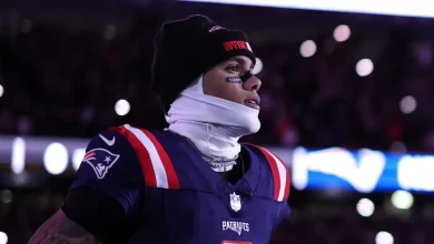 Christian Gonzalez injury update: Patriots CB leaves Chargers game