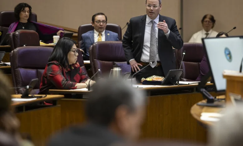 City Council passes ban on hemp THC products, with exceptions for beverages, ointments