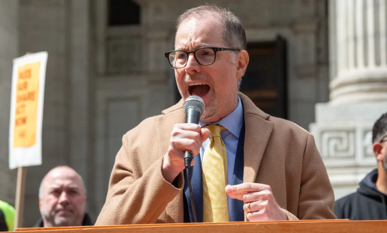 City Facing a Bigger Budget Deficit, Says Comptroller