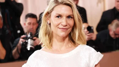 Claire Danes Recalls 'Meltdown' After Learning She Was Pregnant with Baby No. 3, Says She Called OBGYN in 'Convulsive Tears'