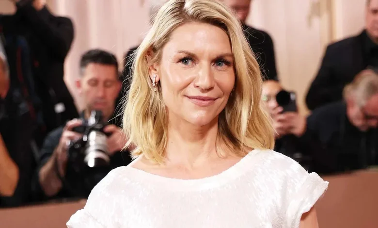 Claire Danes Recalls 'Meltdown' After Learning She Was Pregnant with Baby No. 3, Says She Called OBGYN in 'Convulsive Tears'