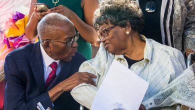 Claudette Colvin, civil rights pioneer on a Montgomery bus, dies at 86