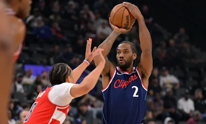 Clippers Injury Report vs. Lakers: Is Kawhi Leonard Playing?