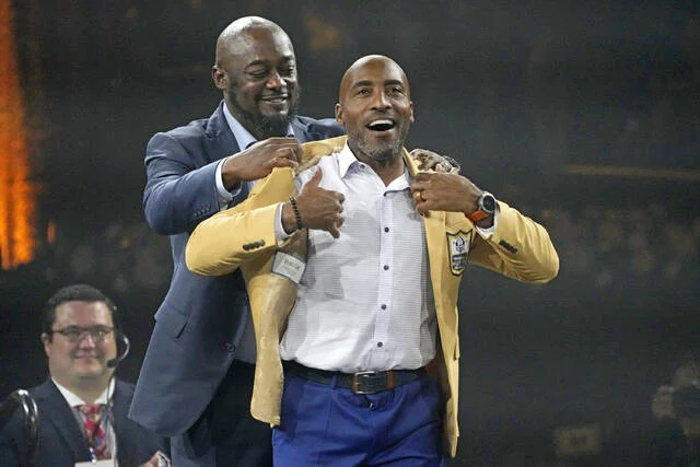 Close Mike Tomlin friend thinks he is ‘done’ coaching; Ravens LB still fuming about losses to Steelers