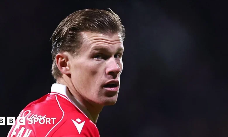 Club captain McClean to leave Wrexham