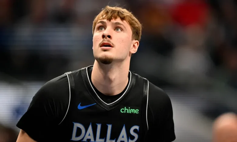 Cooper Flagg injury update: Mavericks star goes to locker room, returns