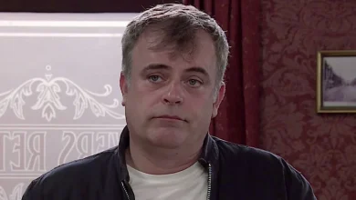 Coronation Street legend pays tribute as star 'gutted' by death of ITV soap actor