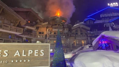 Courchevel 1850 : l'incendie dans l'hôtel Les Grandes Alpes se propage, désormais 270 personnes évacuées