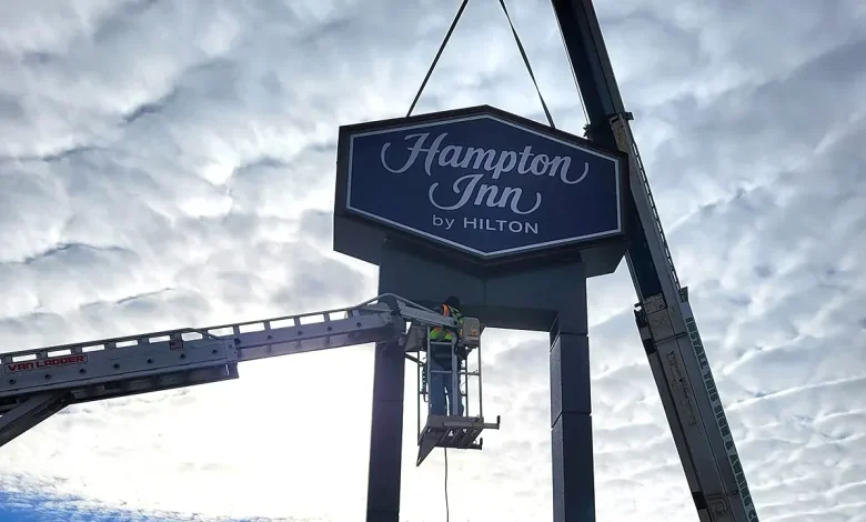 Crane removes Hampton Inn by Hilton sign from Minnesota hotel that allegedly denied service to DHS, ICE agents