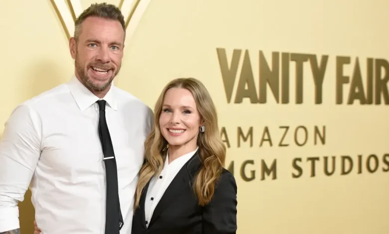 Dax Shepard Fixes Kristen Bell's Hair During Joint Red Carpet Outing