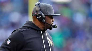 Defensive coordinator Brian Flores signs contract extension with Vikings