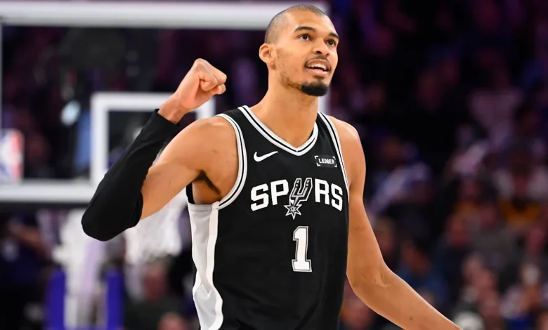 Devastating Giannis injury delivers perfect trade opportunity for the Spurs