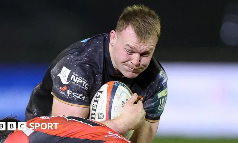 Dewi Lake: Ospreys captain says players will keep fighting for survival