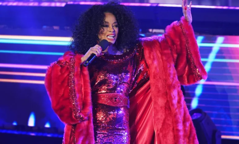 Diana Ross Performs Medley at 'New Year's Rockin' Eve': Watch