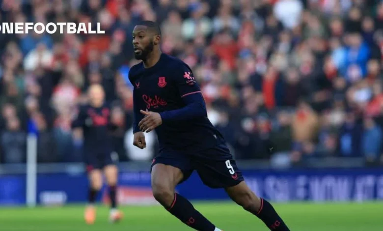 Do Everton need a new striker this January?