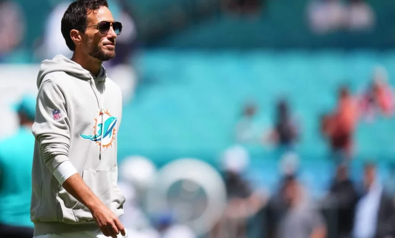 Dolphins fire Mike McDaniel after four seasons in Miami